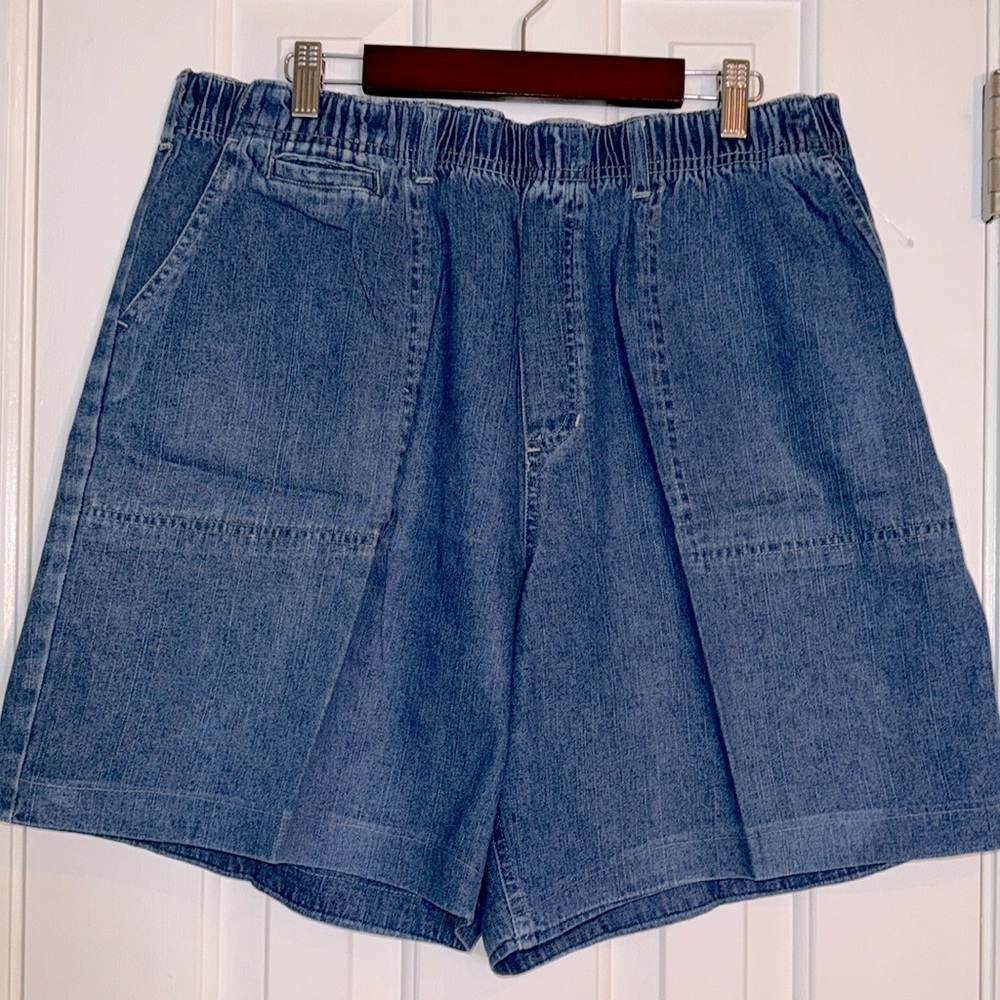 White Stag Plus Blue Jean Shorts, Pull-on with pockets, Size 18W